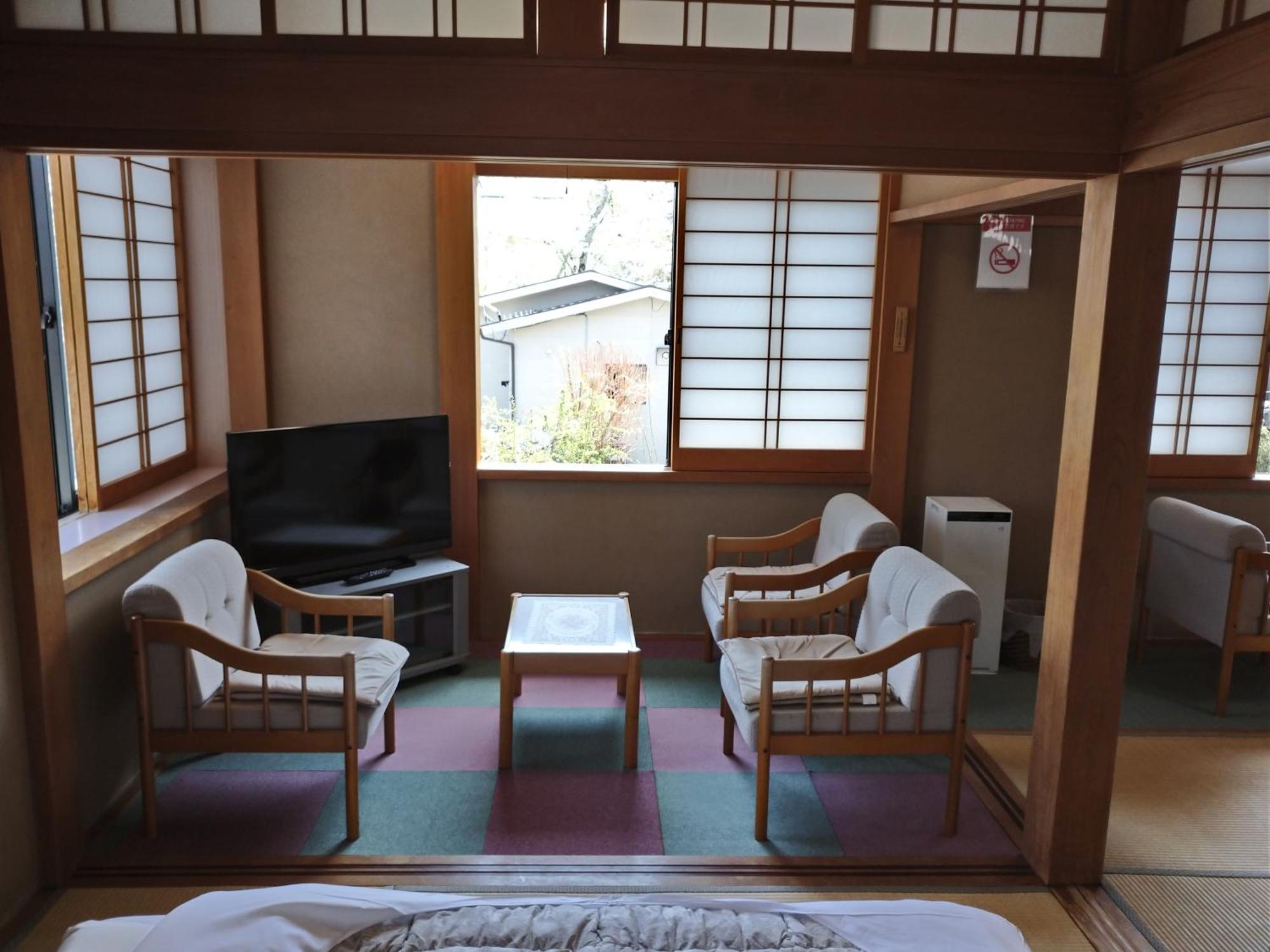 Nishimiyasou Hotel Fujikawaguchiko Exterior photo