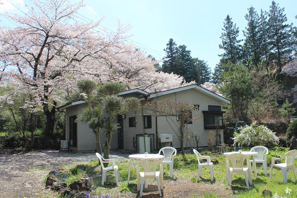 Nishimiyasou Hotel Fujikawaguchiko Exterior photo