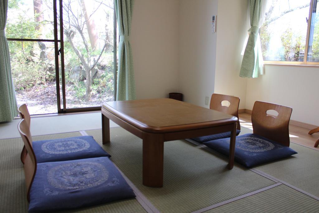 Nishimiyasou Hotel Fujikawaguchiko Exterior photo