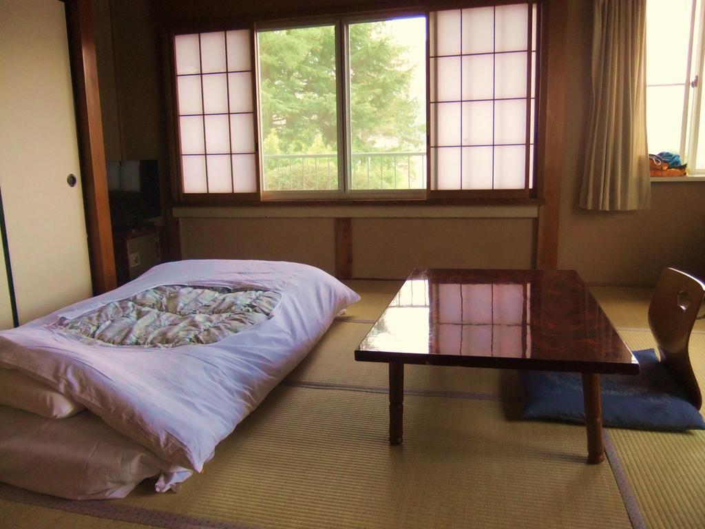 Nishimiyasou Hotel Fujikawaguchiko Exterior photo