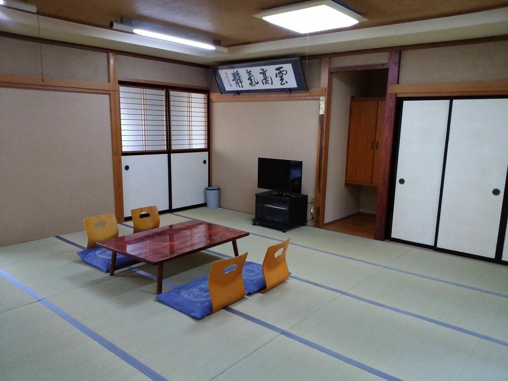 Nishimiyasou Hotel Fujikawaguchiko Exterior photo