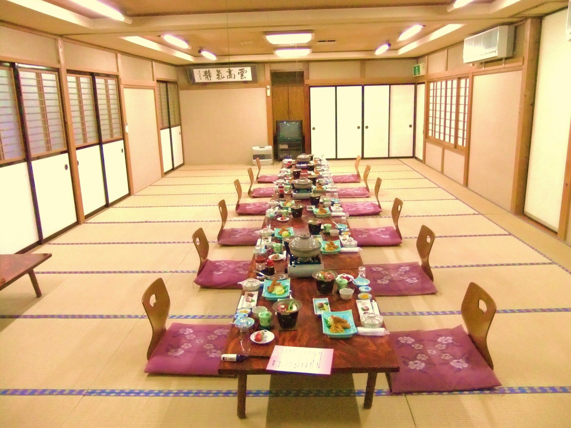 Nishimiyasou Hotel Fujikawaguchiko Exterior photo